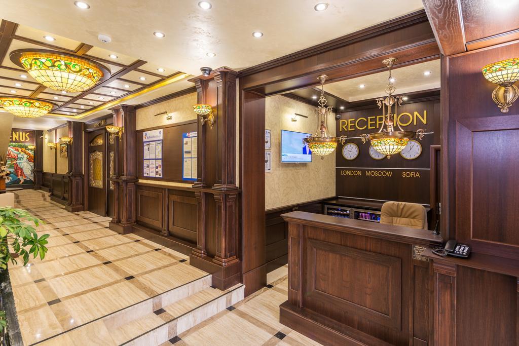 Hotel Venus Pantai Sunny Bagian luar foto